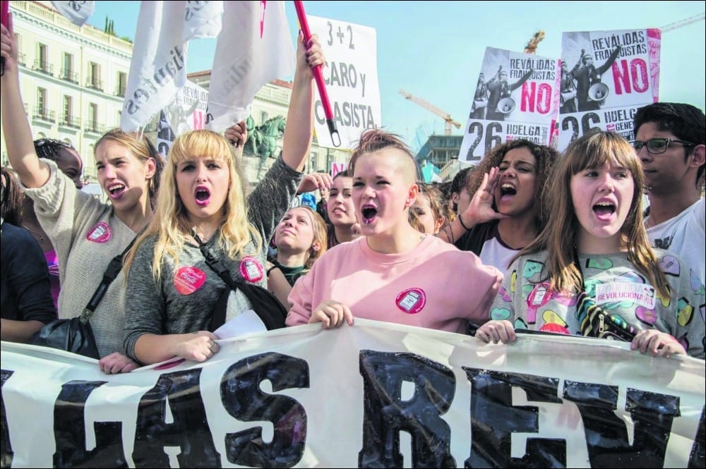 spain students walkout Spain student walk out