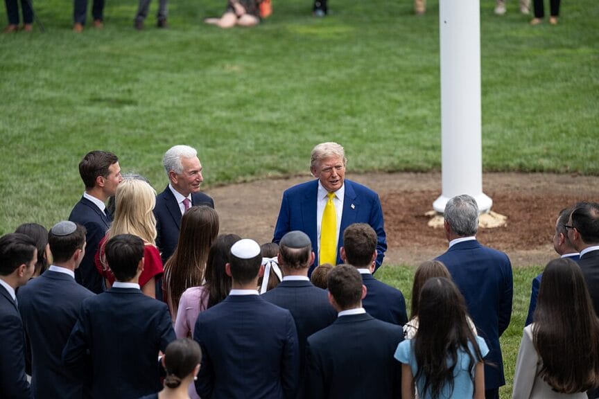 trump charles kushner Trump pardons people like charles kushner