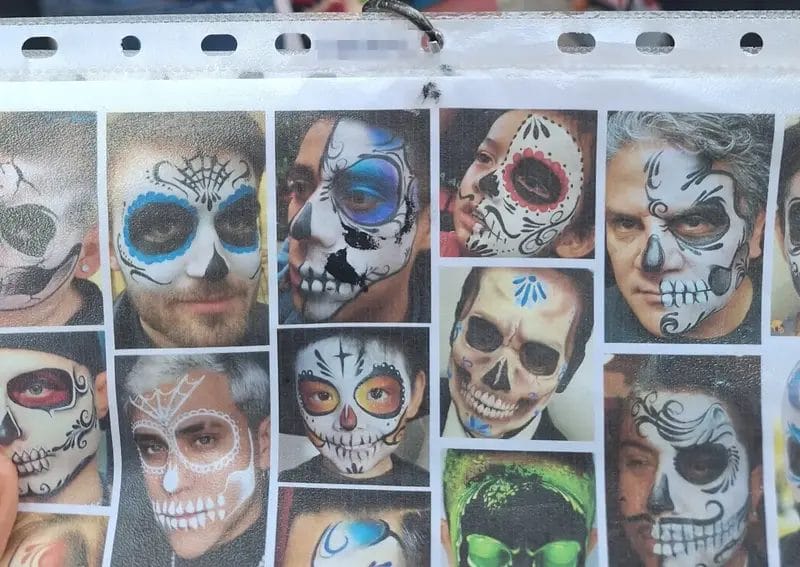 Makeup catalog for children’s face painting.